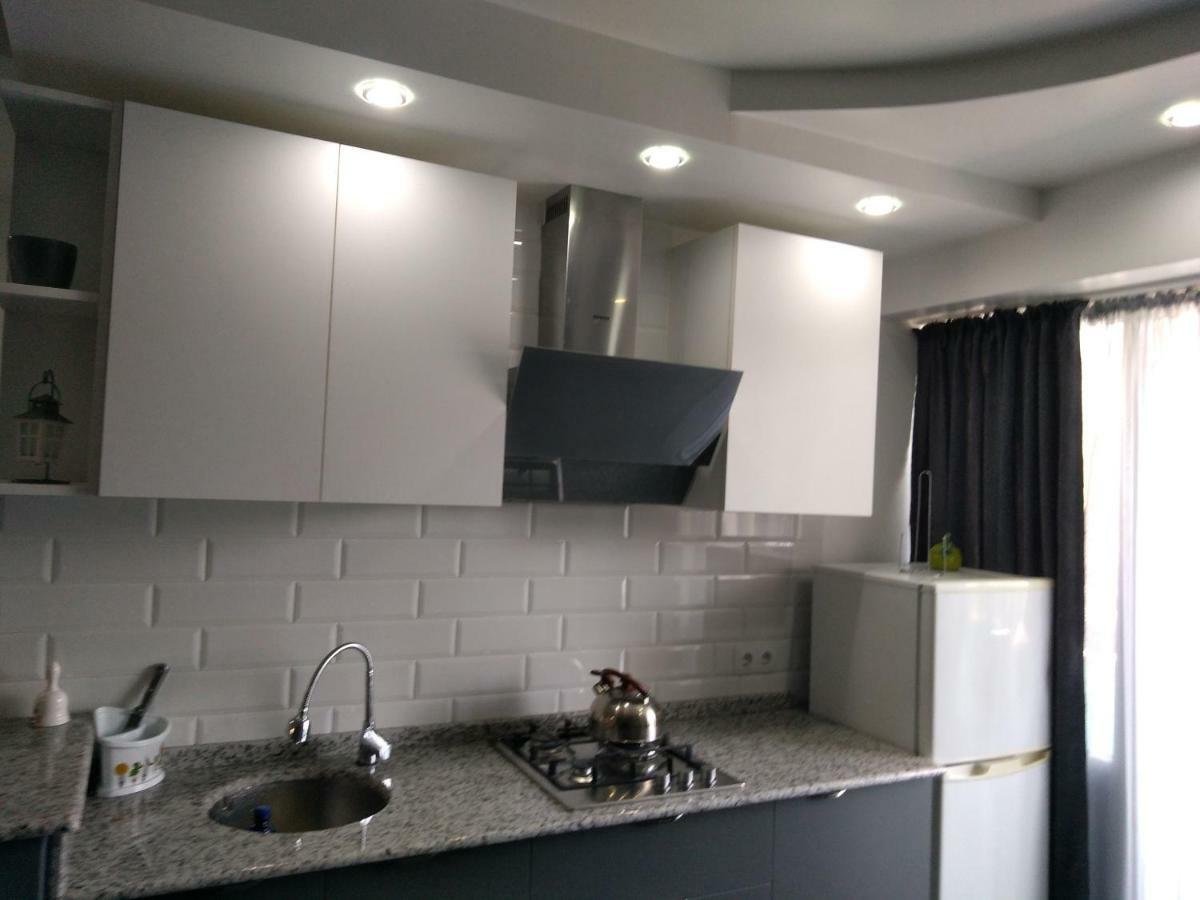 באטומי Apartment Eteri מראה חיצוני תמונה