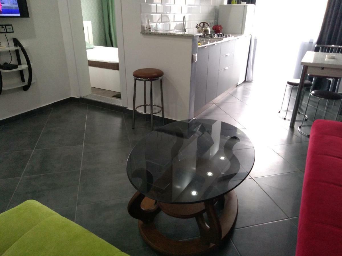 באטומי Apartment Eteri מראה חיצוני תמונה