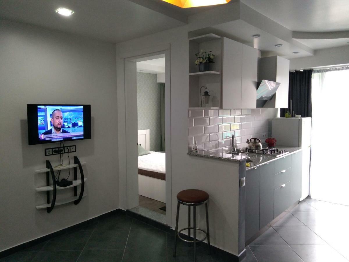 באטומי Apartment Eteri מראה חיצוני תמונה